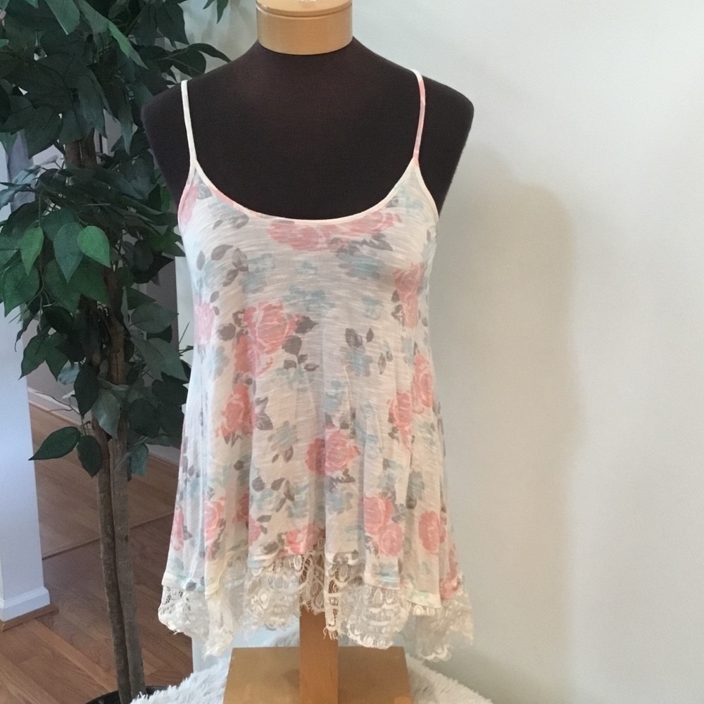 Take Out floral tank with lace hem measures like a S/M refer to desc…